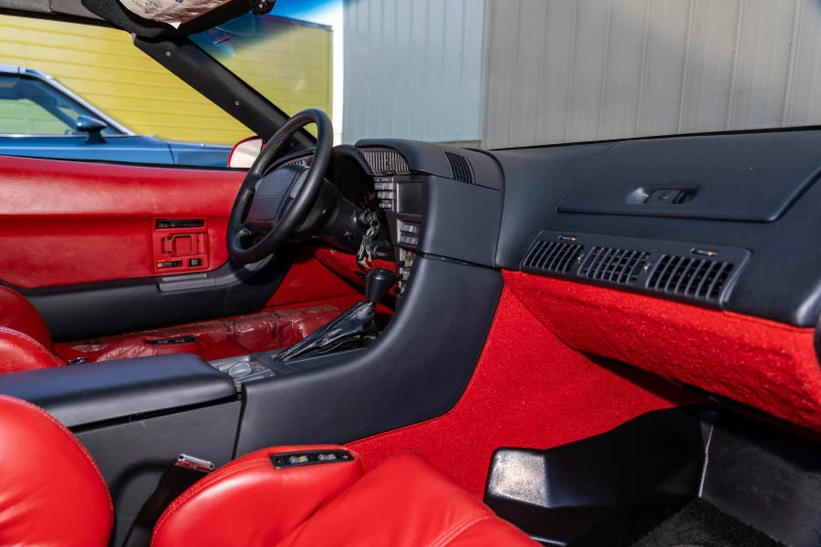 1990 Chevrolet Corvette C4 - Image 13 of 23