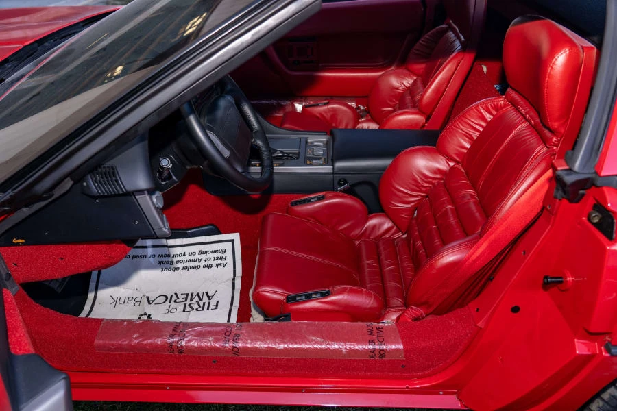 1990 Chevrolet Corvette C4 - Image 14 of 23