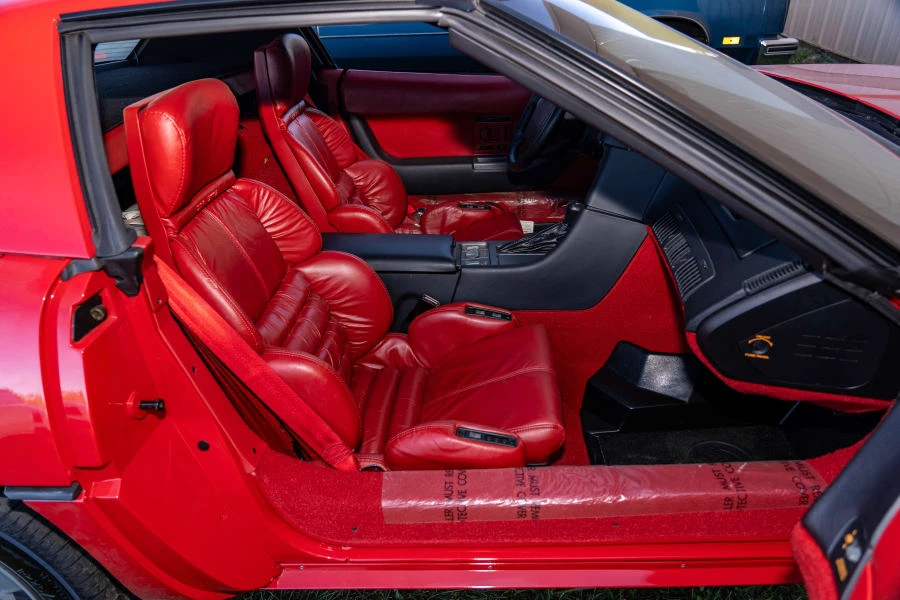 1990 Chevrolet Corvette C4 - Image 18 of 23