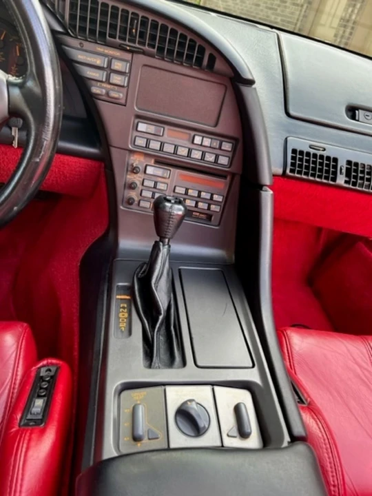 1990 Chevrolet Corvette C4 - Image 9 of 19