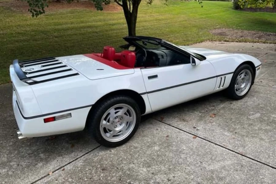 1990 Chevrolet Corvette C4 - Image 2 of 18