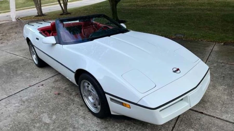 1990 Chevrolet Corvette C4 - Image 3 of 19