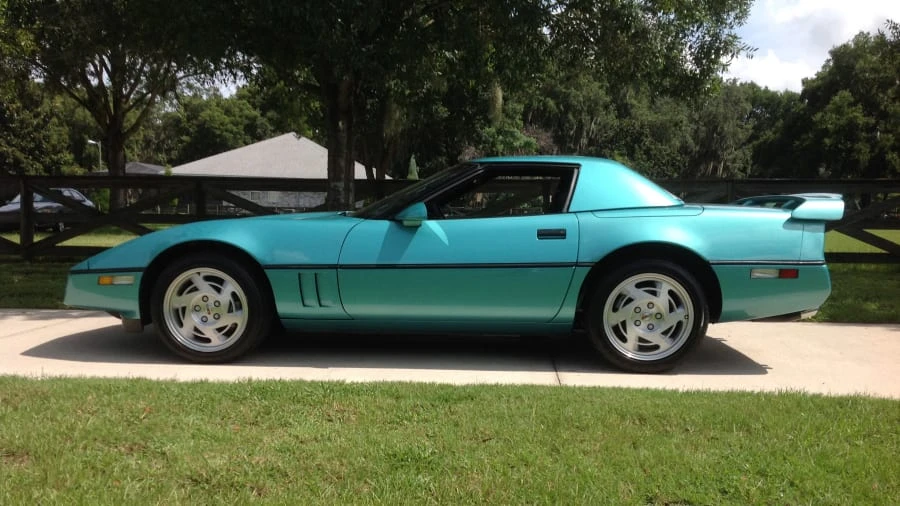 1990 Chevrolet Corvette C4 - Image 2 of 10