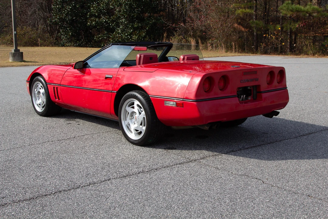 1990 Chevrolet Corvette C4 - Image 13 of 31