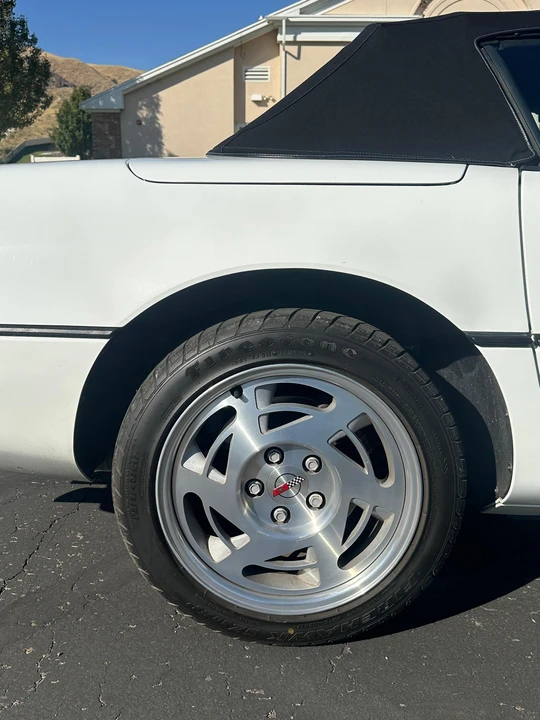 1990 Chevrolet Corvette C4 - Image 27 of 31