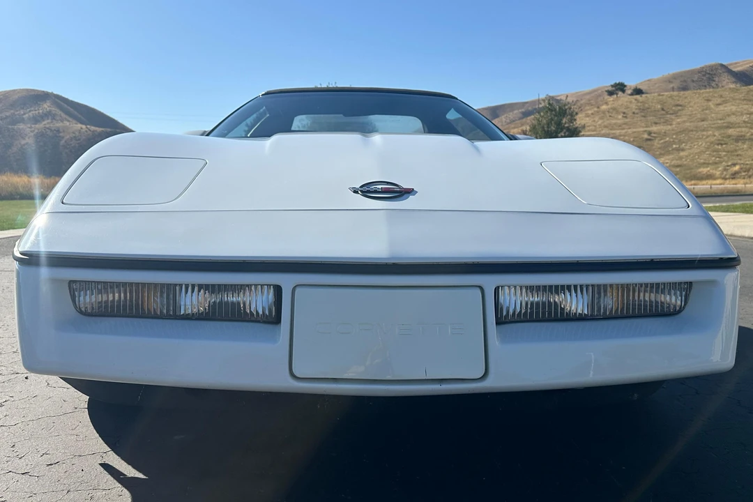 1990 Chevrolet Corvette C4 - Image 2 of 31