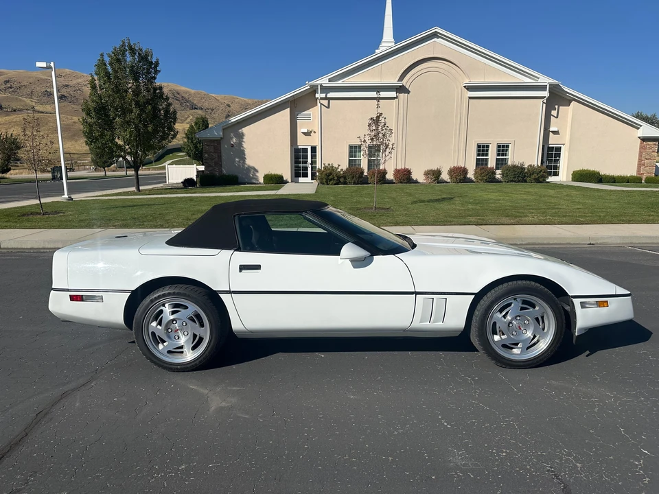1990 Chevrolet Corvette C4 - Image 14 of 31