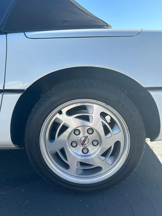 1990 Chevrolet Corvette C4 - Image 26 of 31