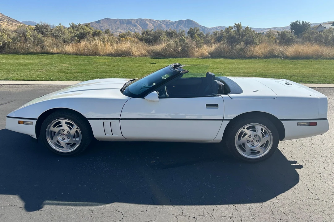 1990 Chevrolet Corvette C4 - Image 6 of 31