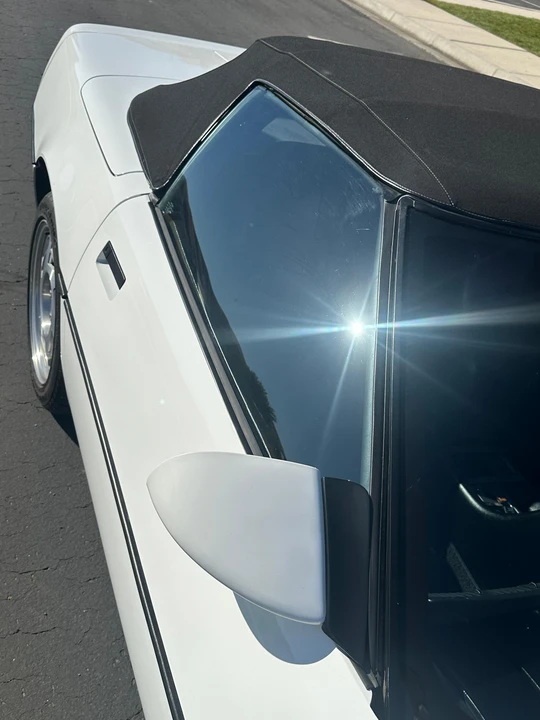1990 Chevrolet Corvette C4 - Image 23 of 31
