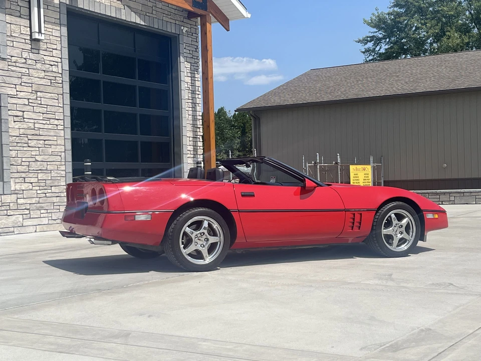 1990 Chevrolet Corvette C4 - Image 11 of 31