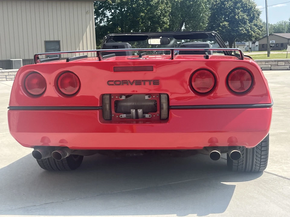 1990 Chevrolet Corvette C4 - Image 16 of 31