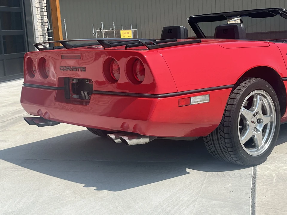 1990 Chevrolet Corvette C4 - Image 18 of 31