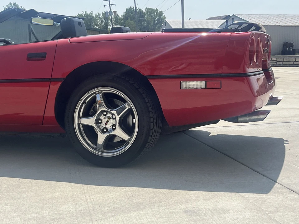 1990 Chevrolet Corvette C4 - Image 21 of 31