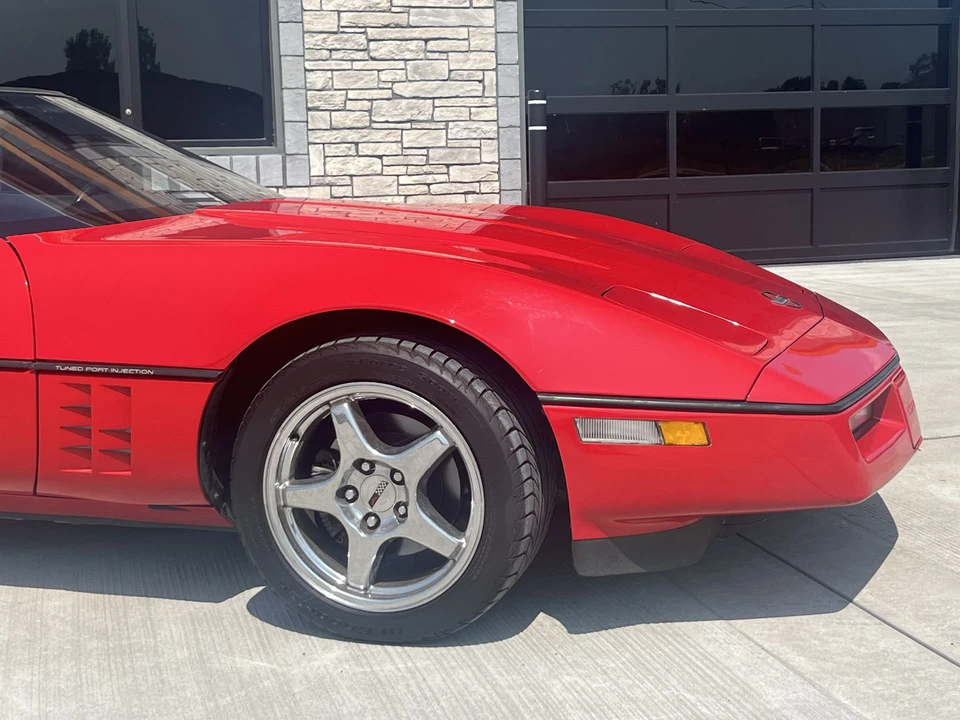 1990 Chevrolet Corvette C4 - Image 22 of 31
