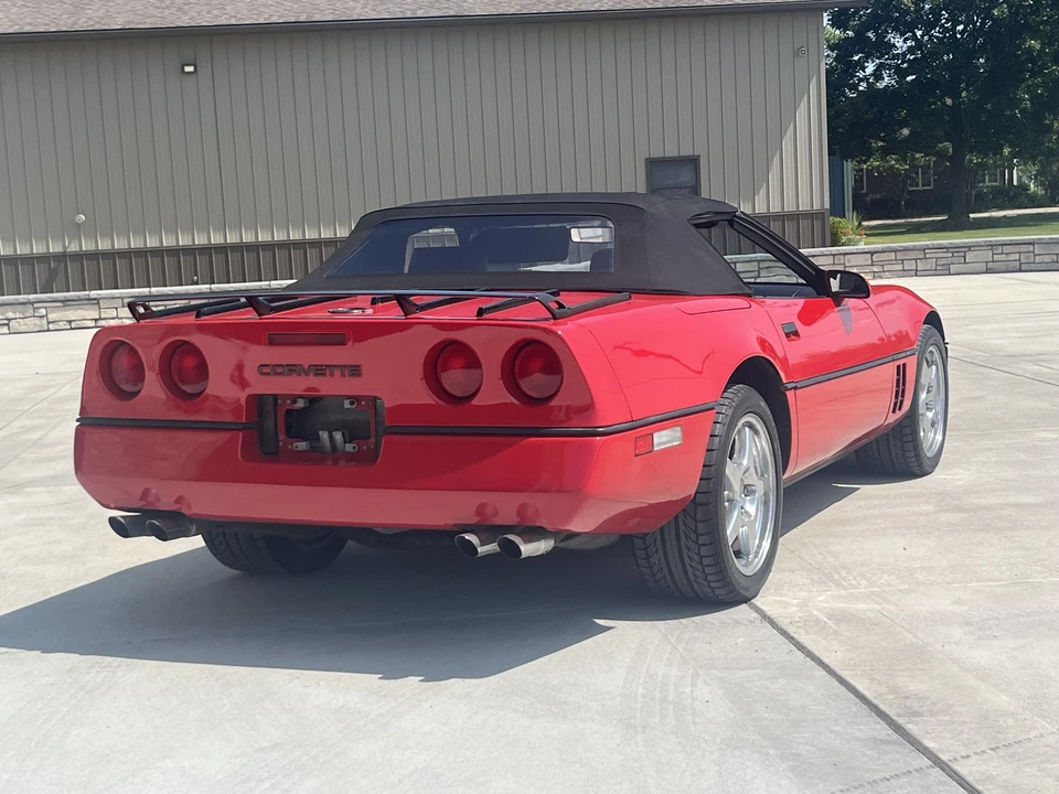 1990 Chevrolet Corvette C4 - Image 24 of 31
