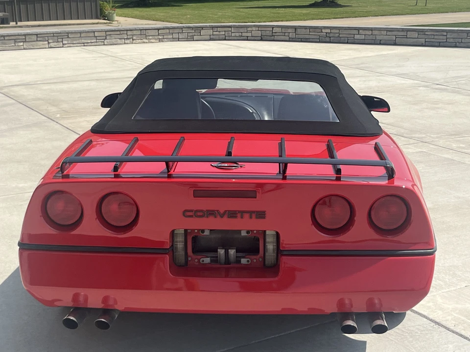 1990 Chevrolet Corvette C4 - Image 25 of 31