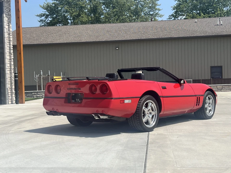 1990 Chevrolet Corvette C4 - Image 8 of 31
