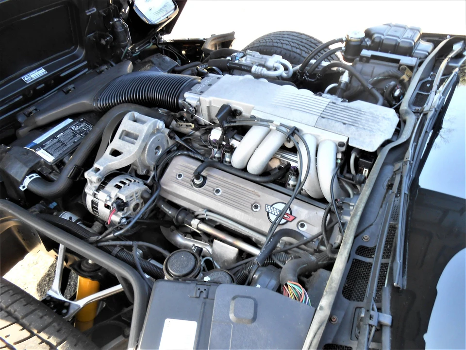 1990 Chevrolet Corvette C4 - Image 13 of 21