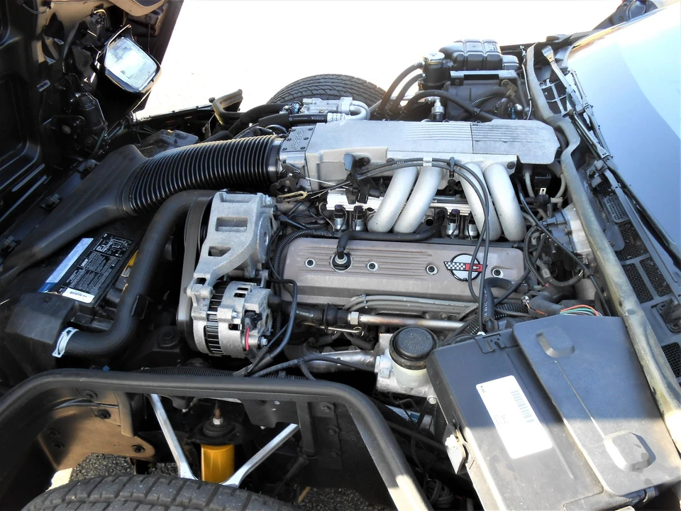 1990 Chevrolet Corvette C4 - Image 14 of 21