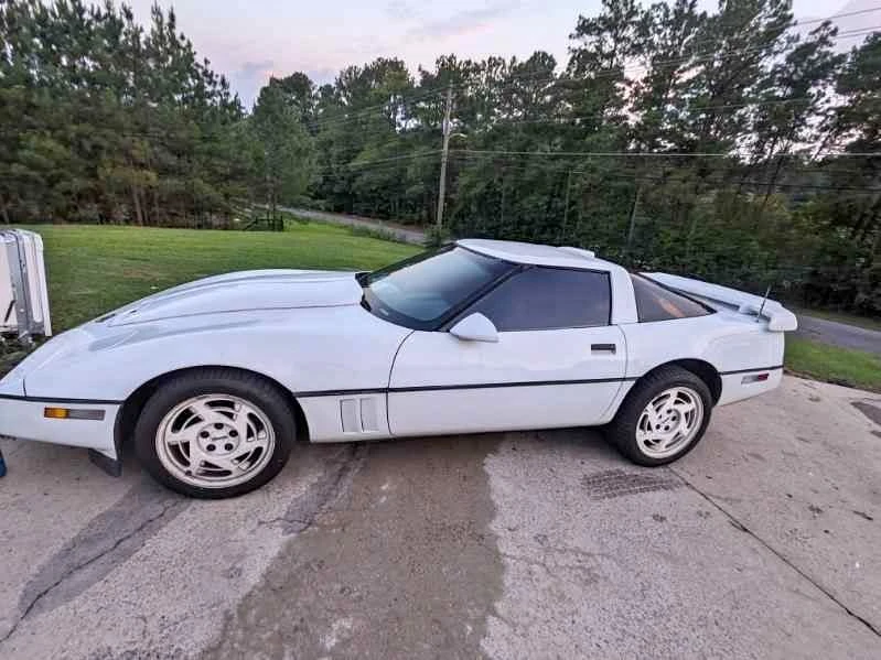 1990 Chevrolet Corvette C4 - Image 1 of 5