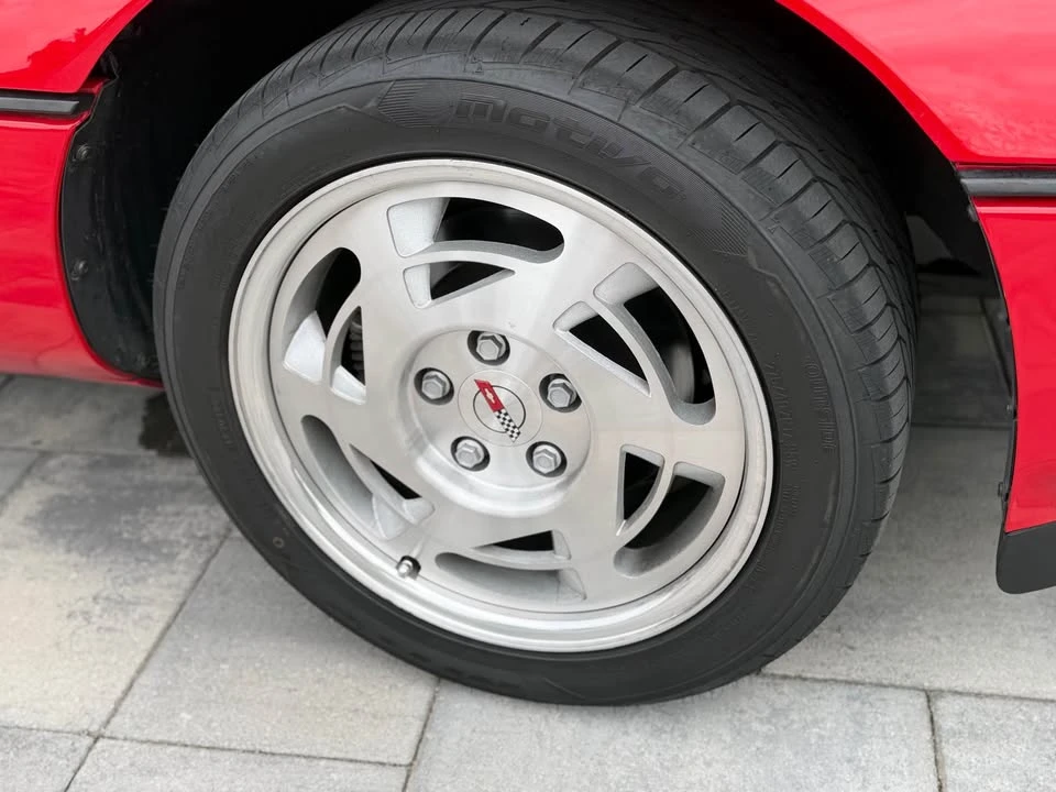 1990 Chevrolet Corvette C4 - Image 2 of 15