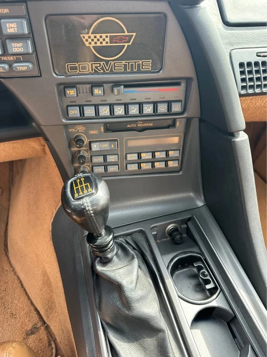 1990 Chevrolet Corvette C4 - Image 12 of 20