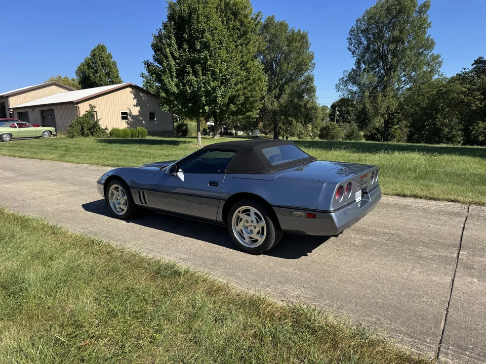 1990 Chevrolet Corvette C4 - Image 13 of 29