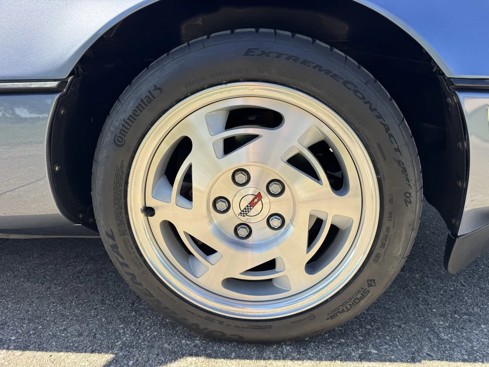 1990 Chevrolet Corvette C4 - Image 25 of 29