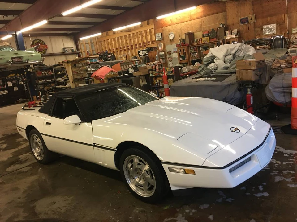 1990 Chevrolet Corvette C4 - Image 4 of 14