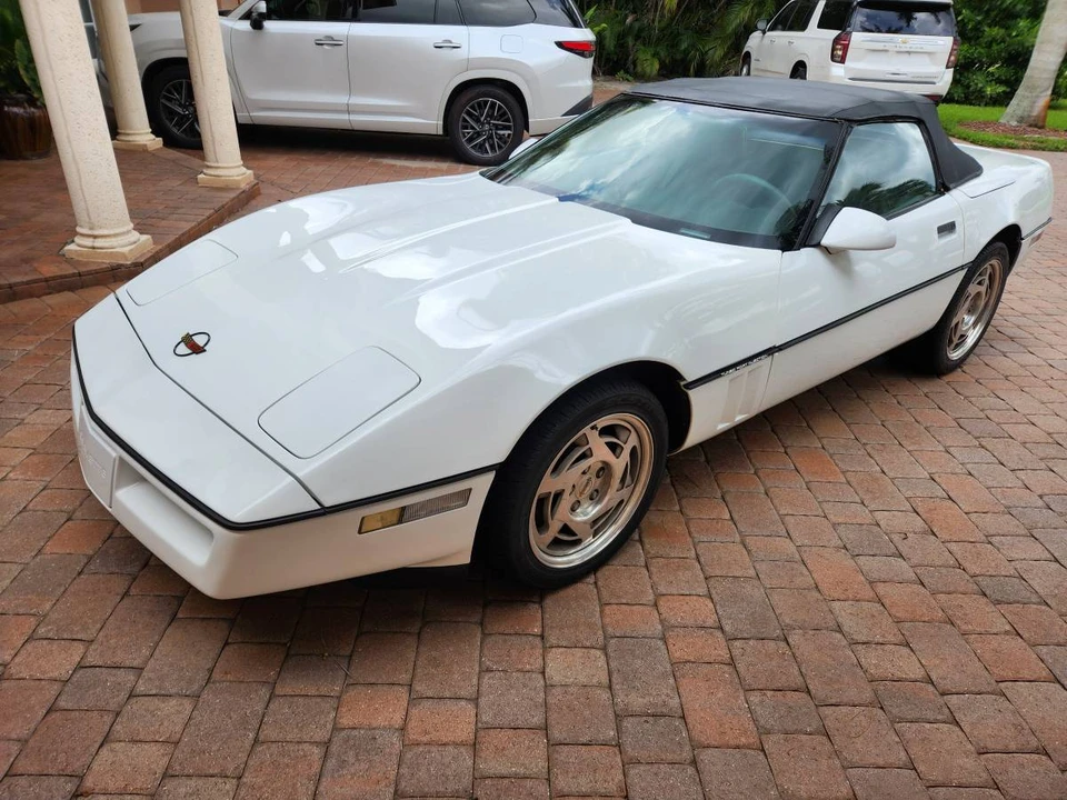 1990 Chevrolet Corvette C4 - Image 3 of 4