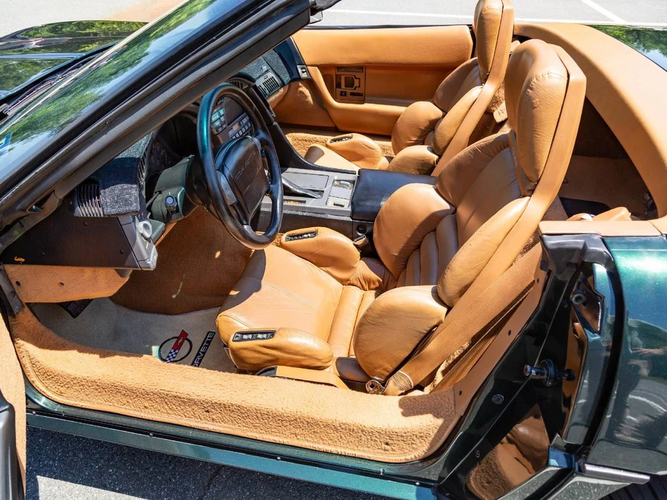1990 Chevrolet Corvette C4 - Image 8 of 9
