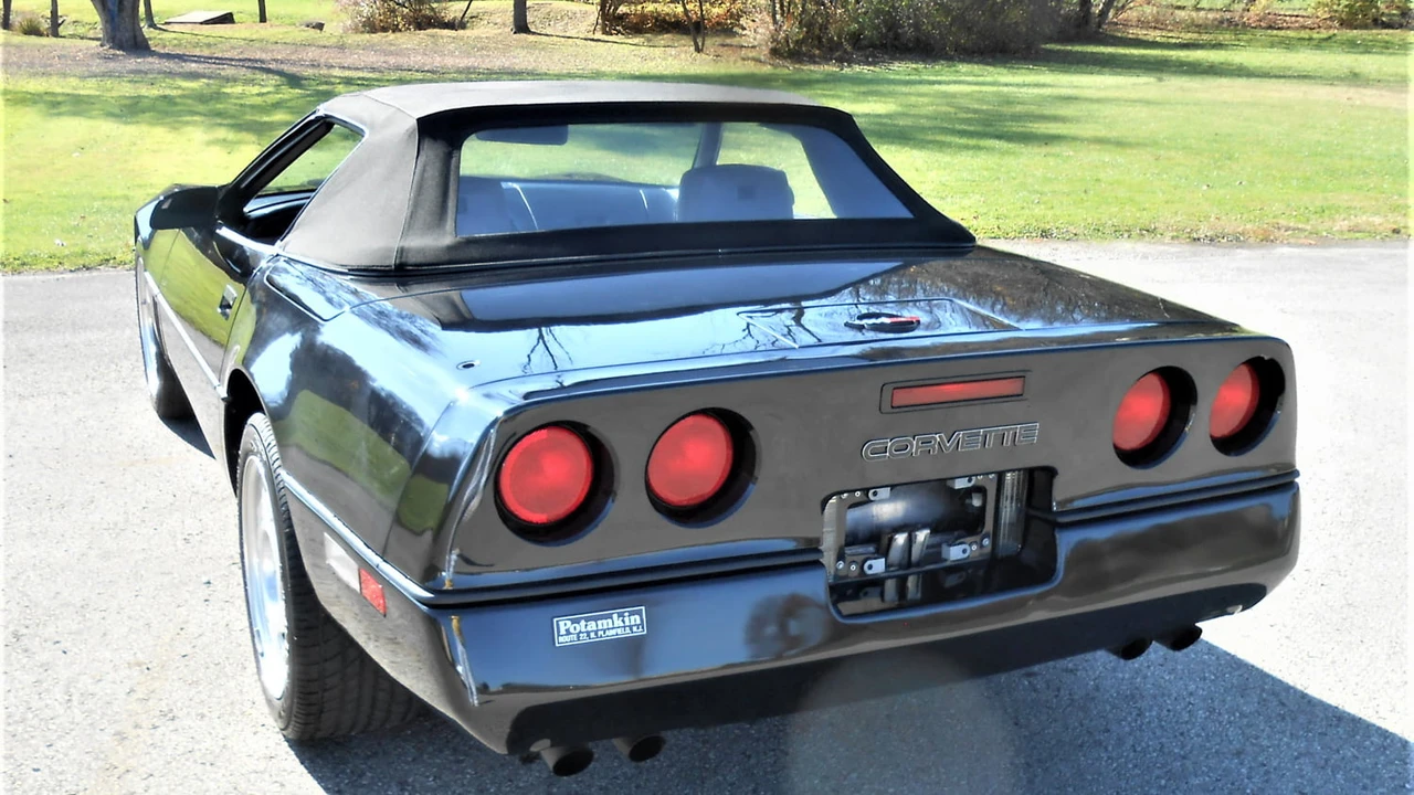 1990 Chevrolet Corvette C4 - Image 3 of 19