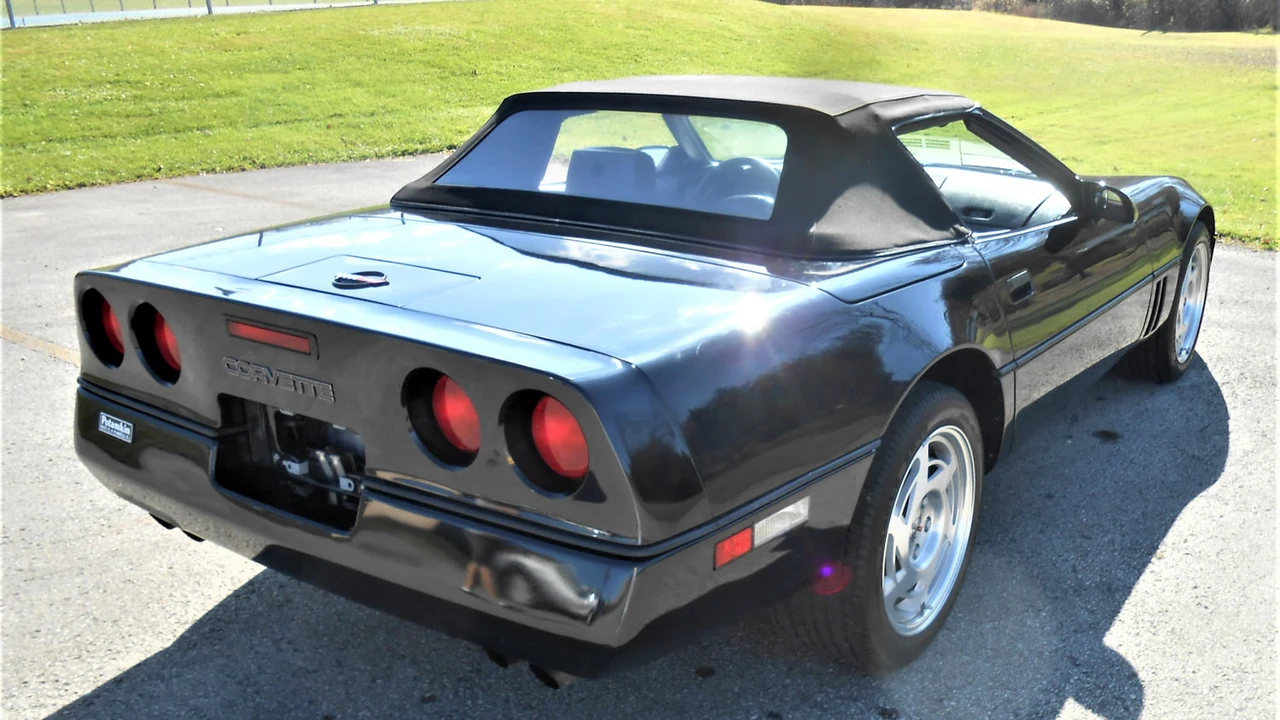 1990 Chevrolet Corvette C4 - Image 11 of 19