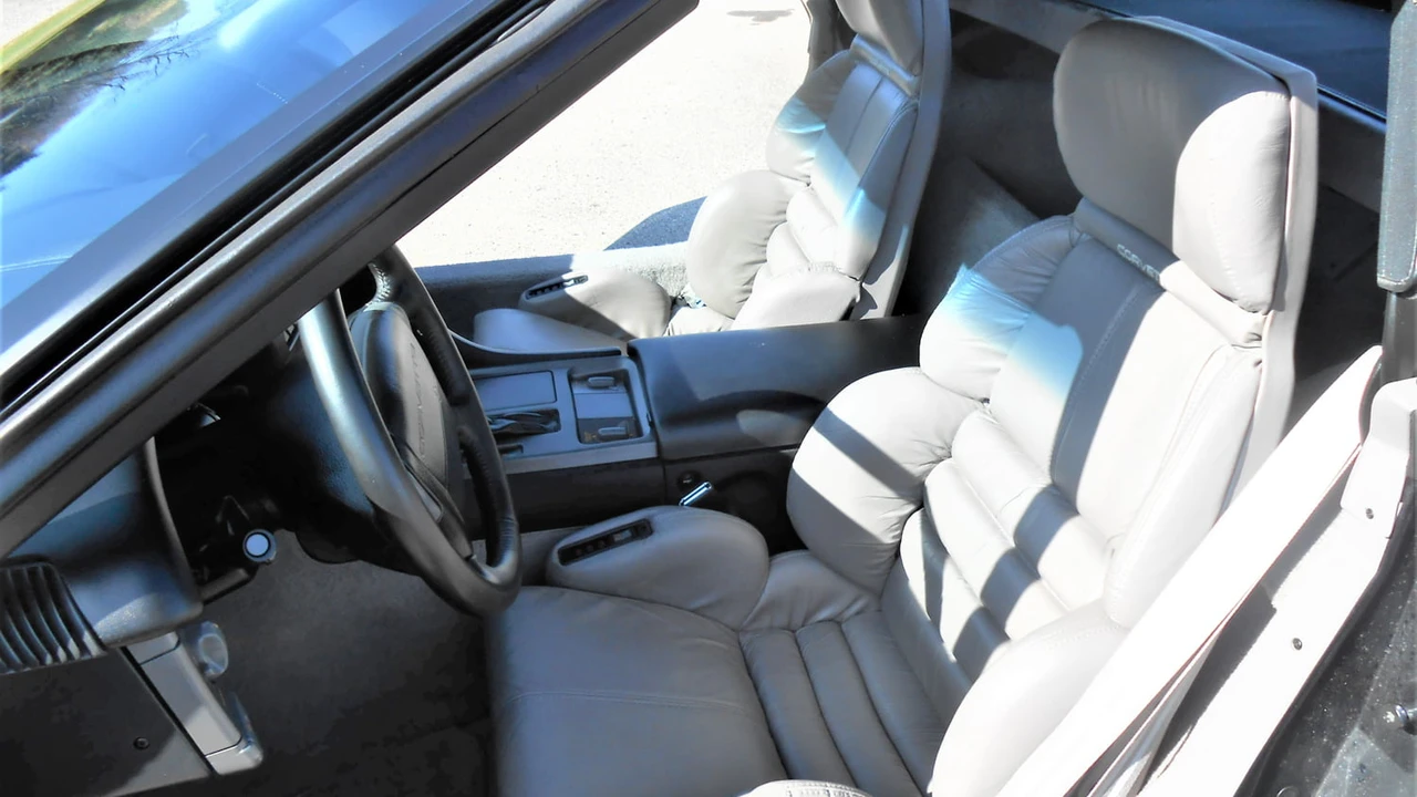 1990 Chevrolet Corvette C4 - Image 5 of 19