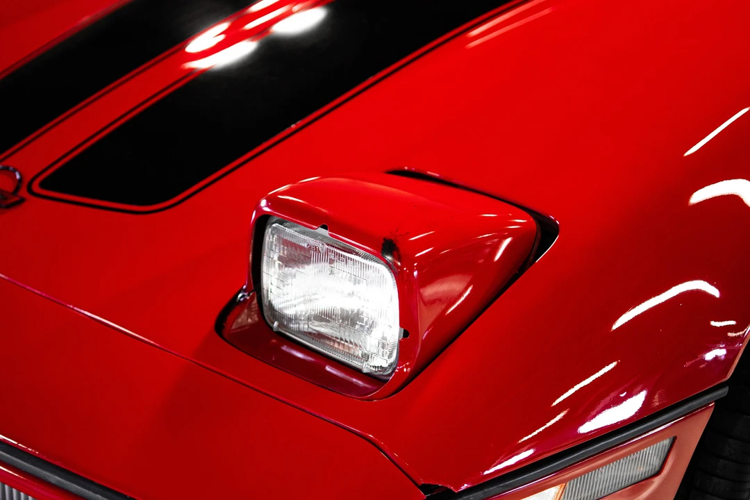 1990 Chevrolet Corvette C4 - Image 25 of 31