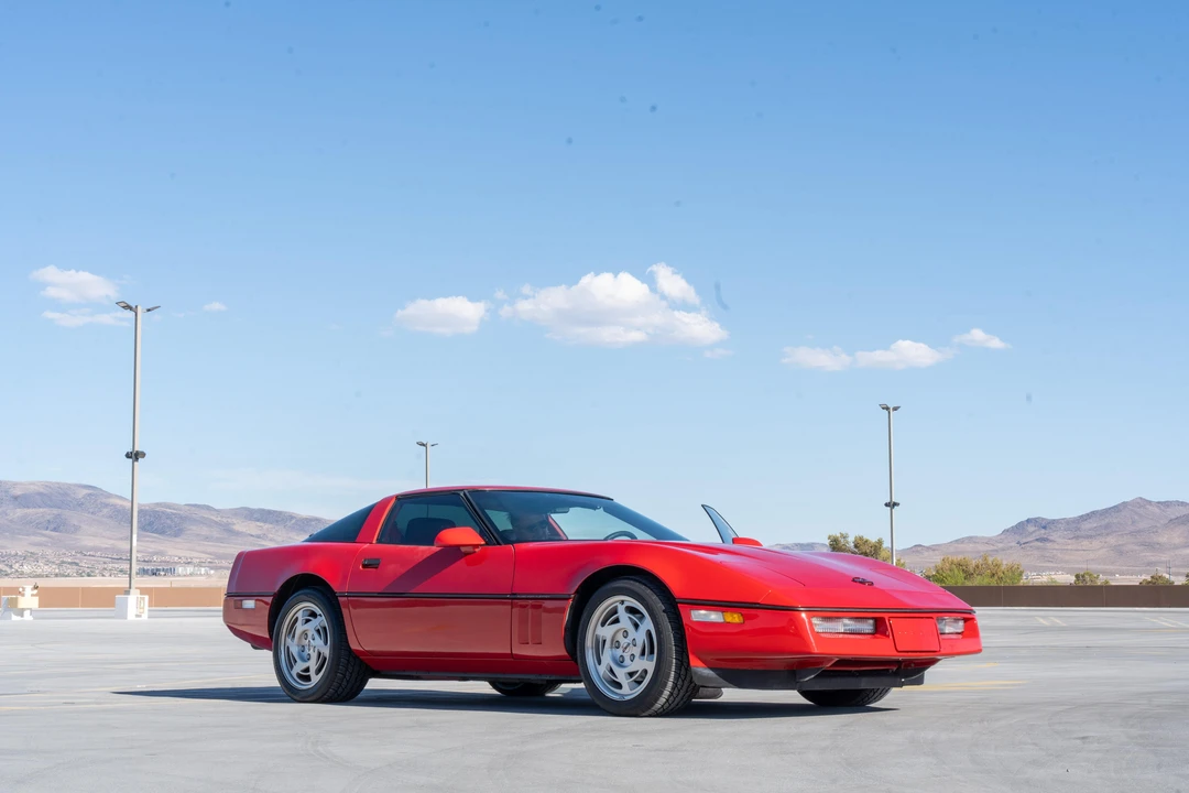 1990 Chevrolet Corvette C4 - Image 18 of 31