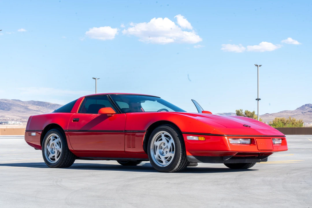 1990 Chevrolet Corvette C4 - Image 19 of 31