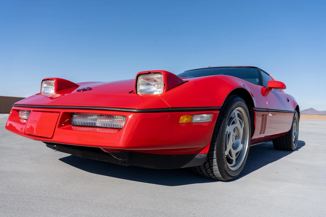 1990 Chevrolet Corvette C4 - Image 13 of 31