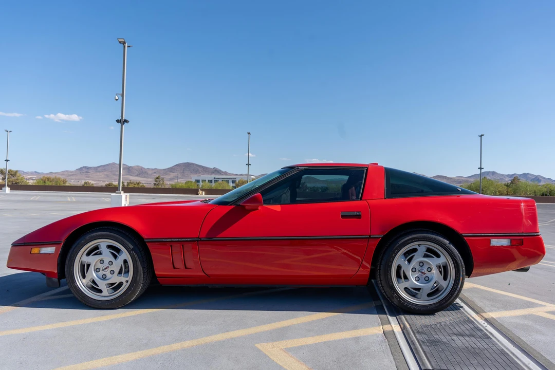1990 Chevrolet Corvette C4 - Image 3 of 31