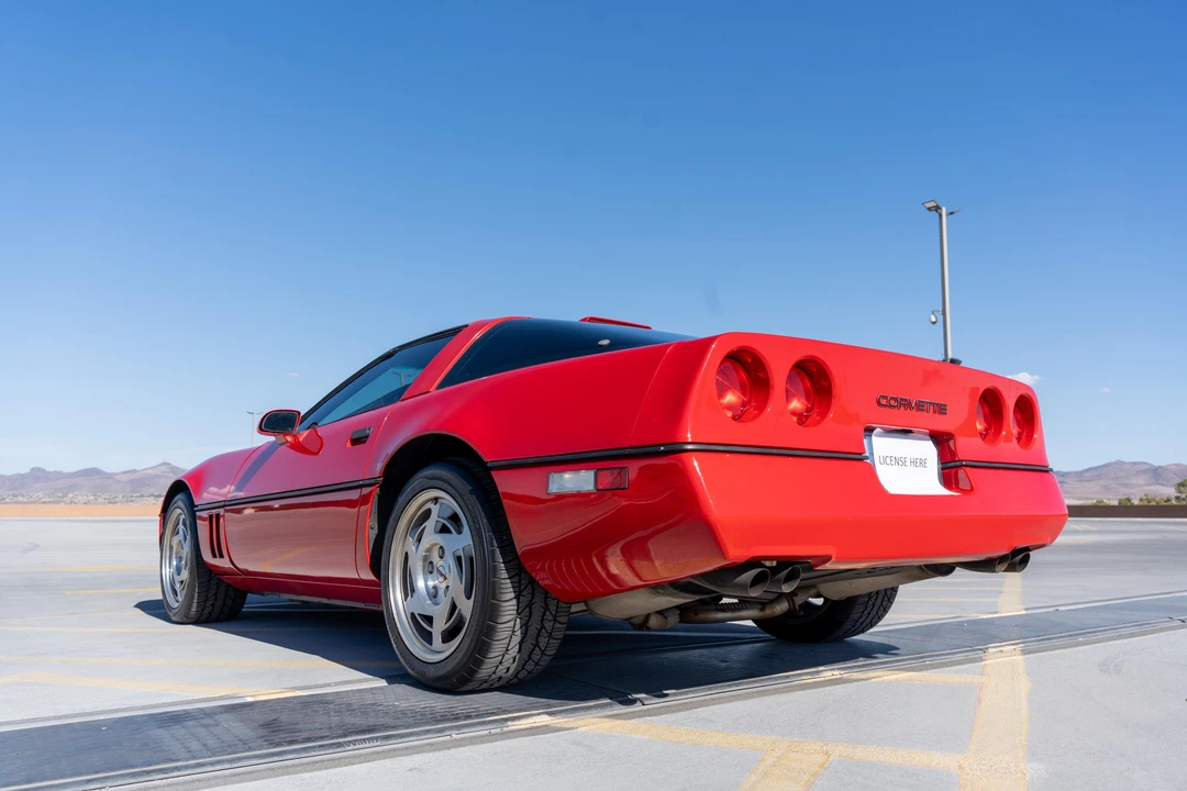 1990 Chevrolet Corvette C4 - Image 15 of 31