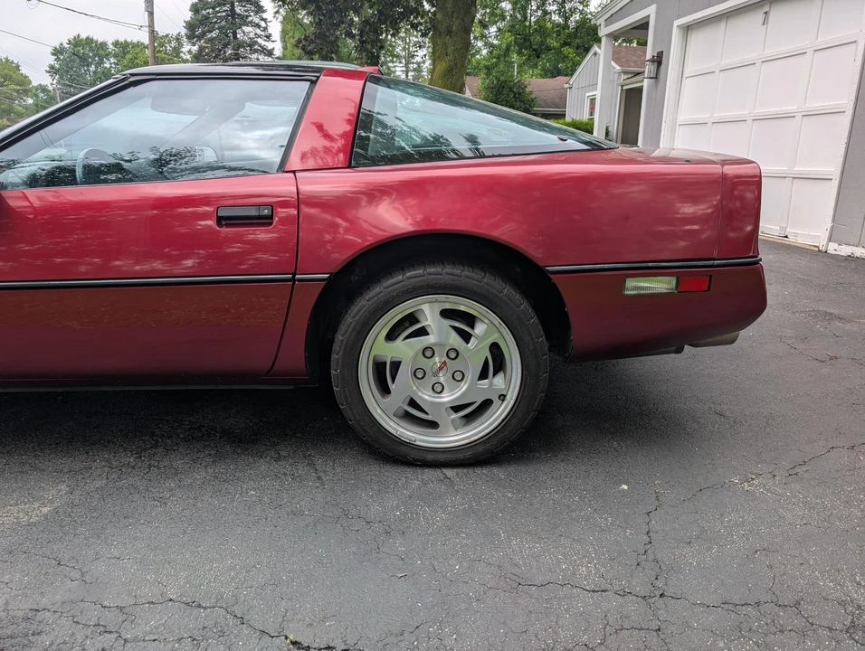 1990 Chevrolet Corvette C4 - Image 12 of 31