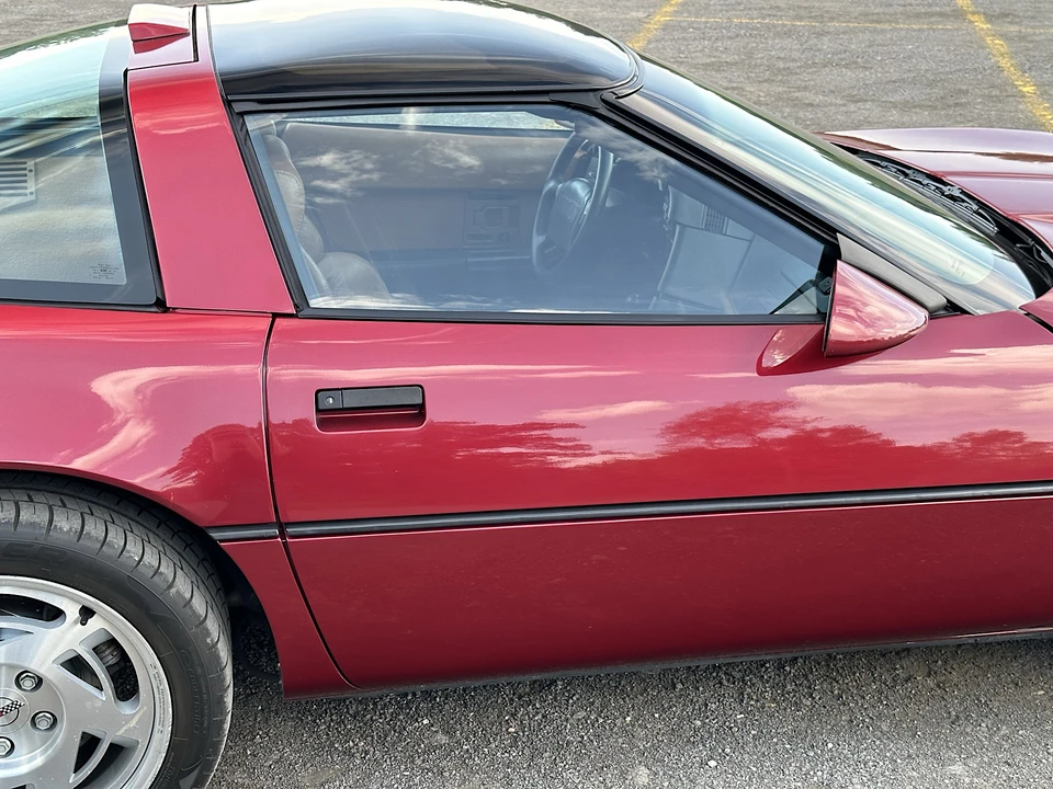 1990 Chevrolet Corvette C4 - Image 24 of 31