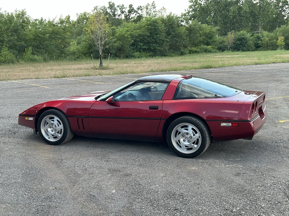 1990 Chevrolet Corvette C4 - Image 21 of 31