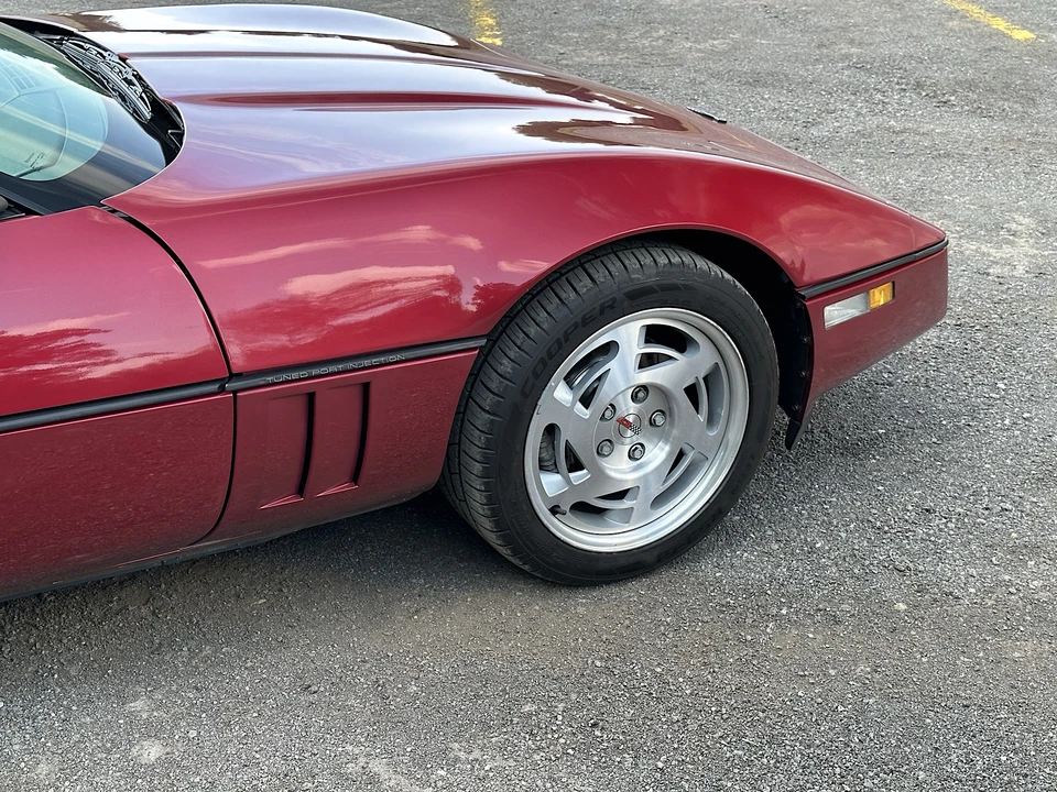 1990 Chevrolet Corvette C4 - Image 22 of 31
