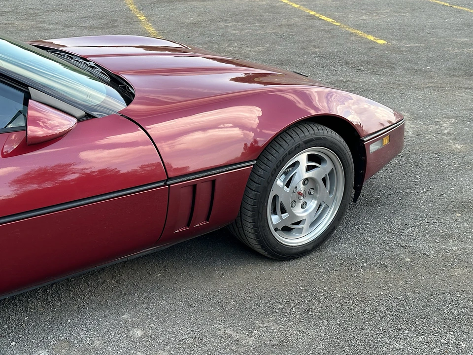 1990 Chevrolet Corvette C4 - Image 25 of 31