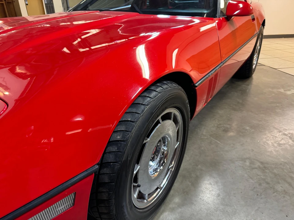 1990 Chevrolet Corvette C4 - Image 26 of 31