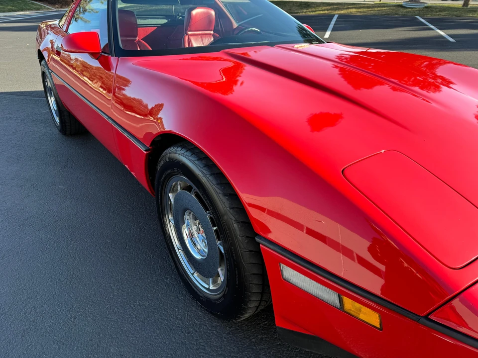 1990 Chevrolet Corvette C4 - Image 17 of 31