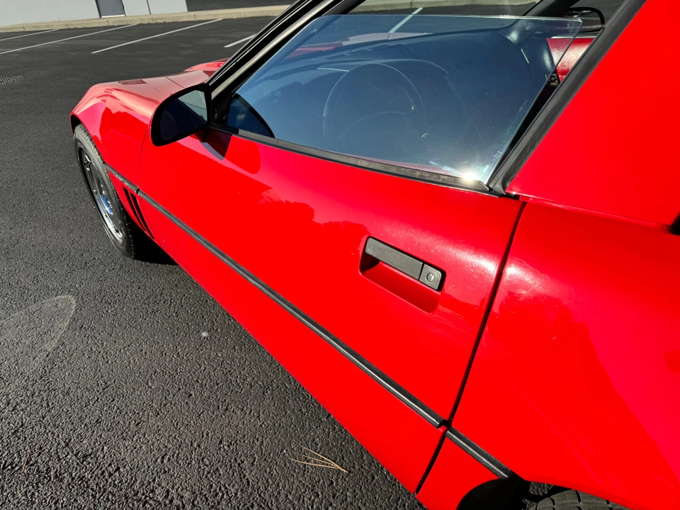 1990 Chevrolet Corvette C4 - Image 30 of 31