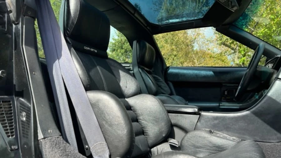 1990 Chevrolet Corvette C4 - Image 4 of 13